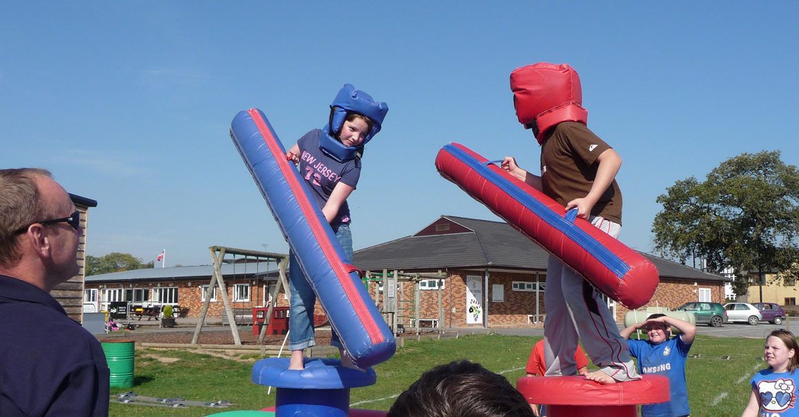 It's a Knock Out - Gladiators
